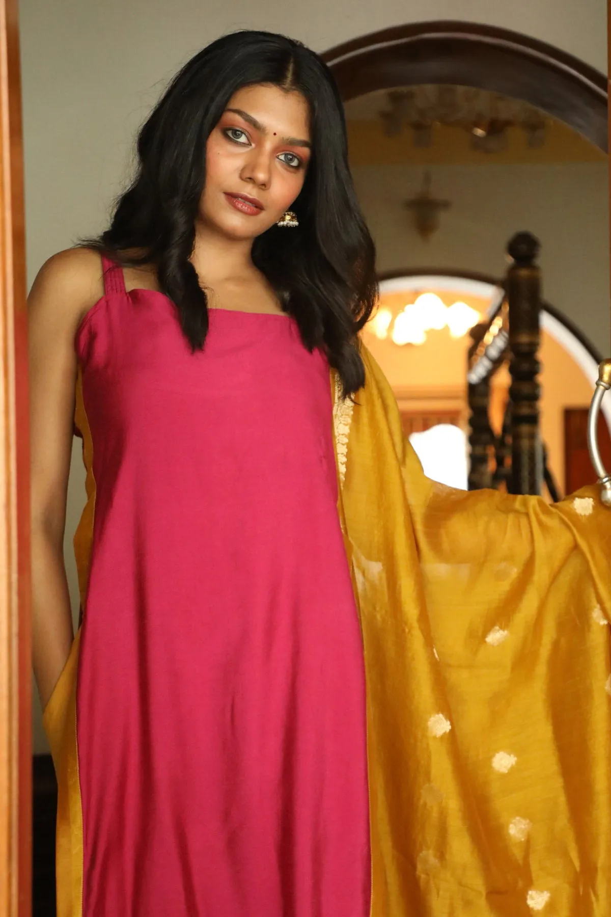 Ahana High-slit Kurta, Pants and Dupatta - Set