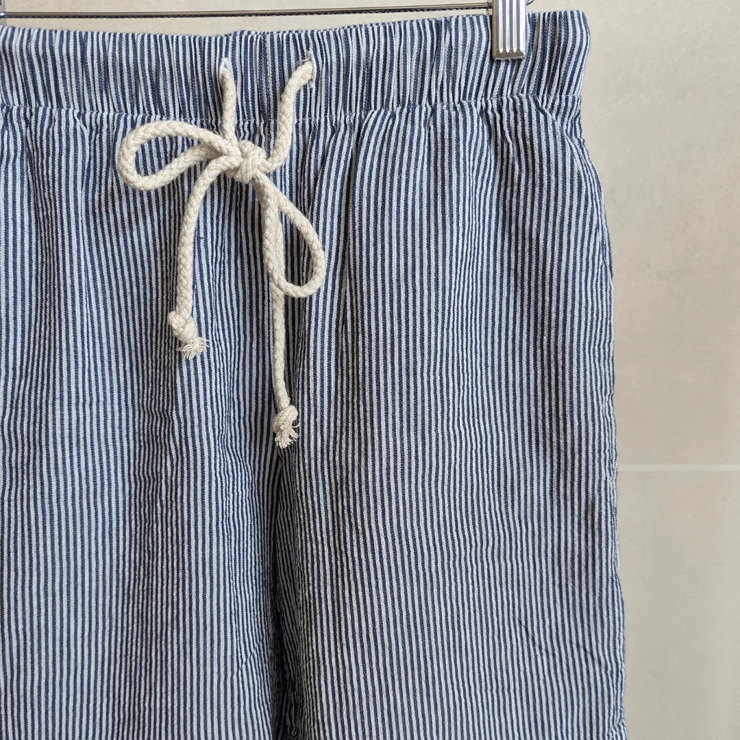 Cotton-Linen Pull on Shorts