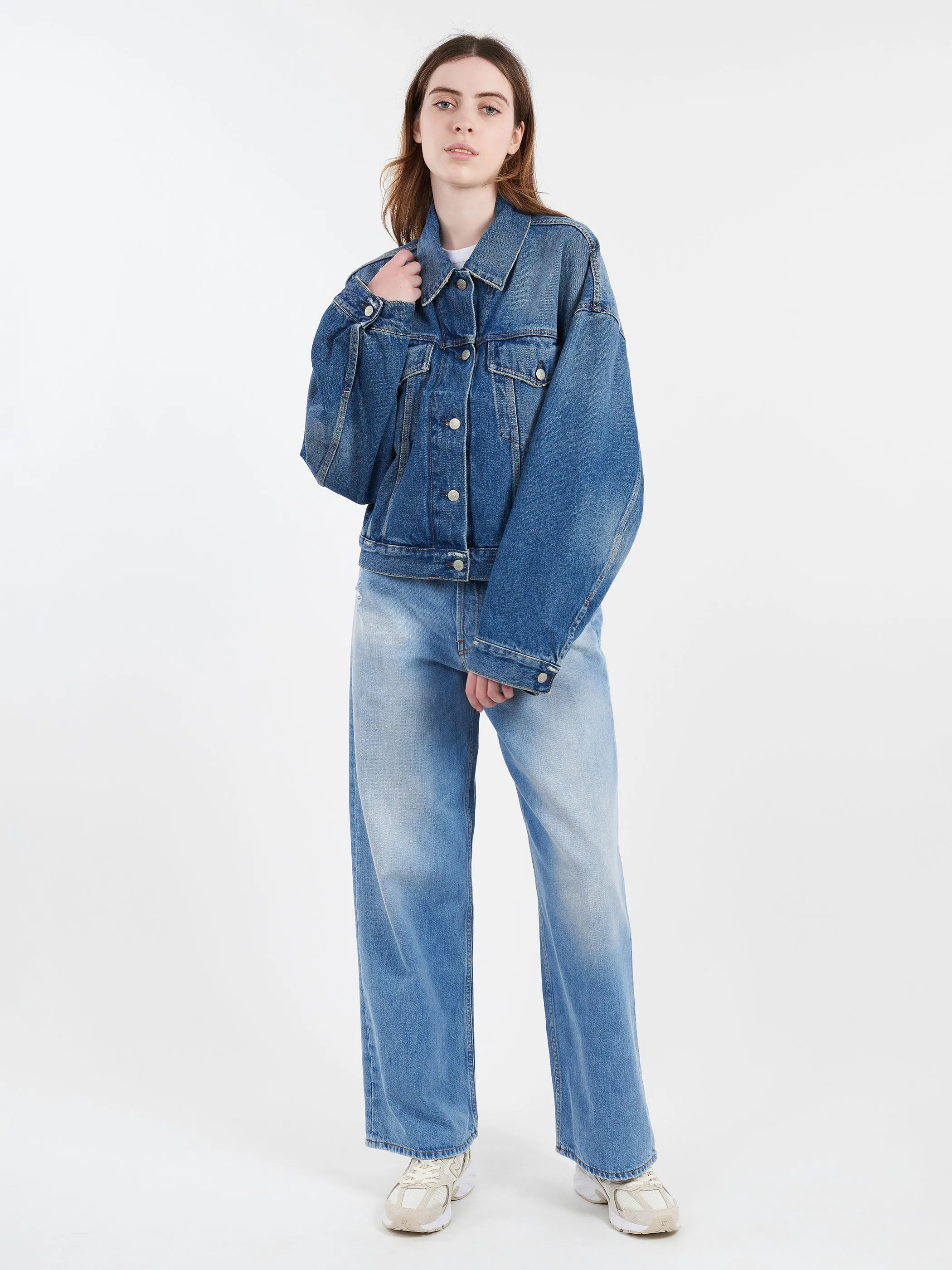 Denim Jacket - Relaxed Cropped Fit
