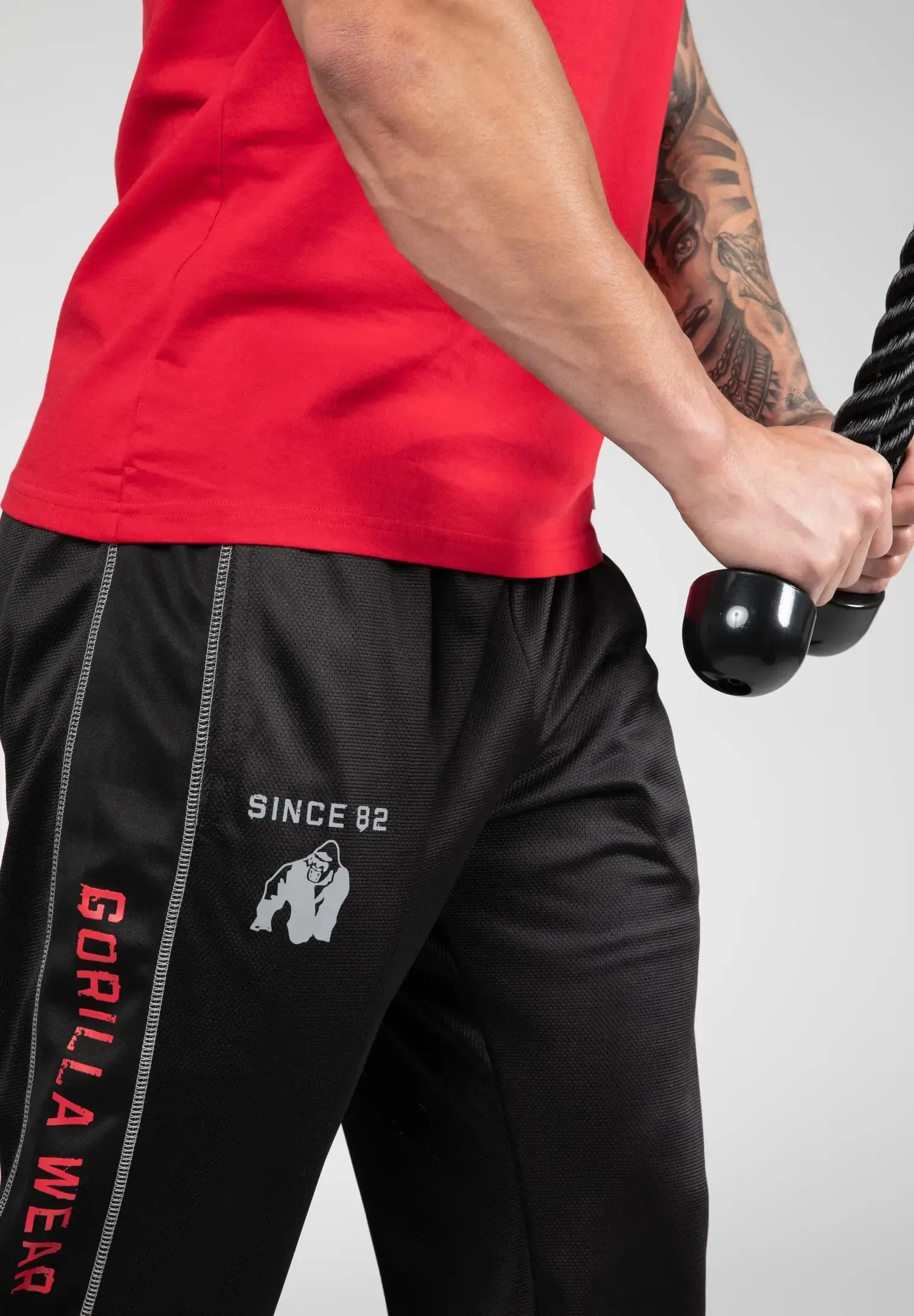 Gorilla Wear Functional Mesh Pants - Black/Red