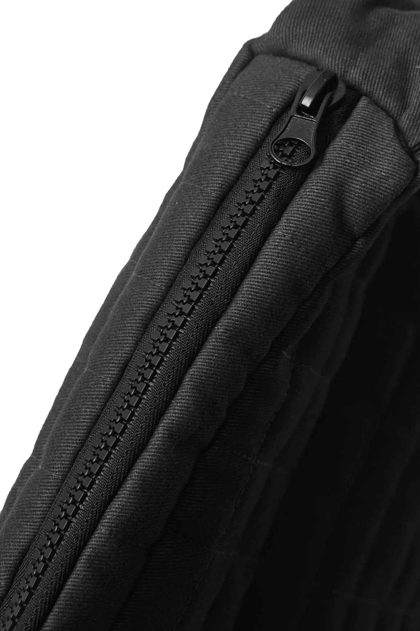 "FLOW" CROSS BAG IN STONE GREY
