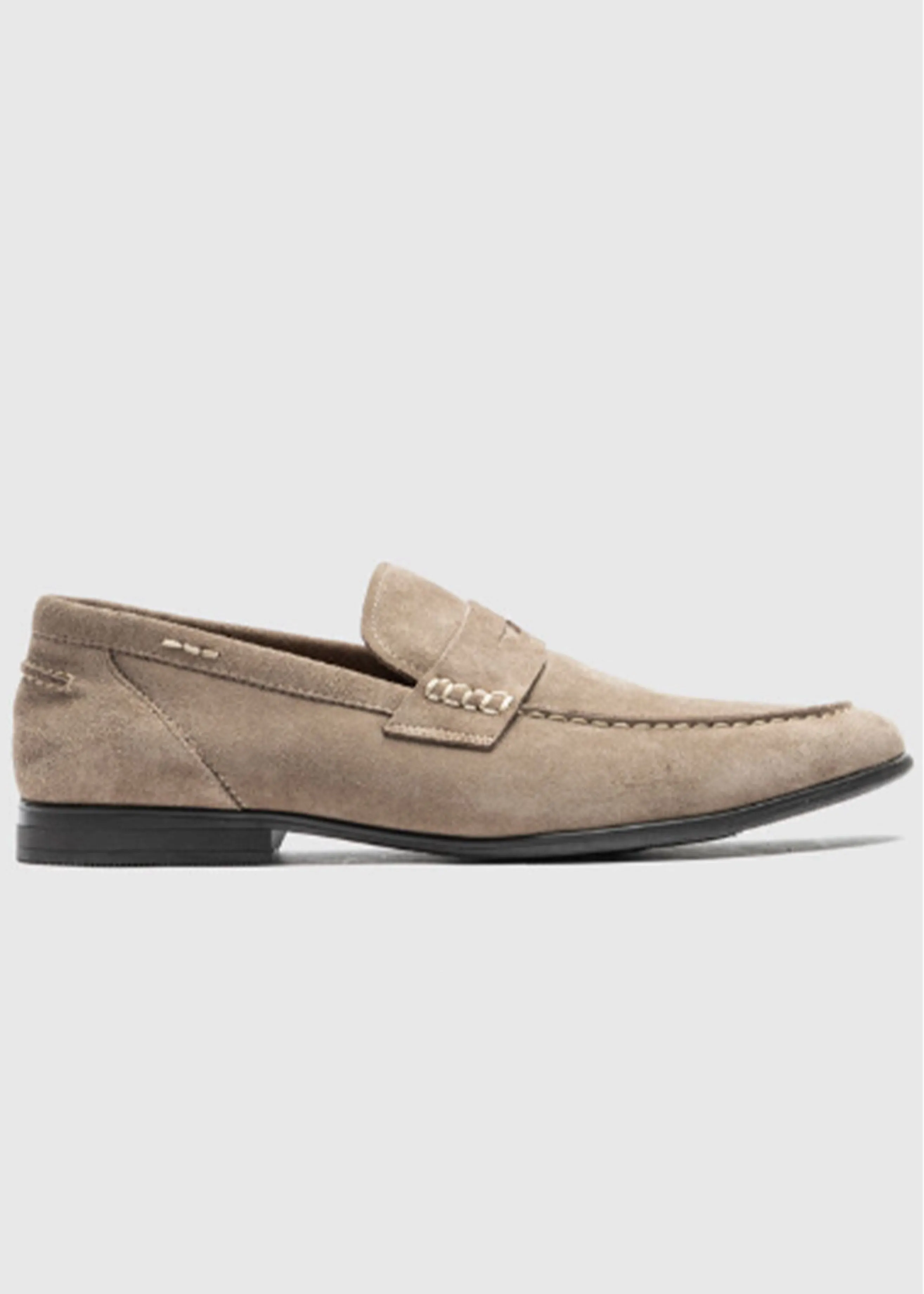 Rodd and Gunn St. James Loafer | Sand