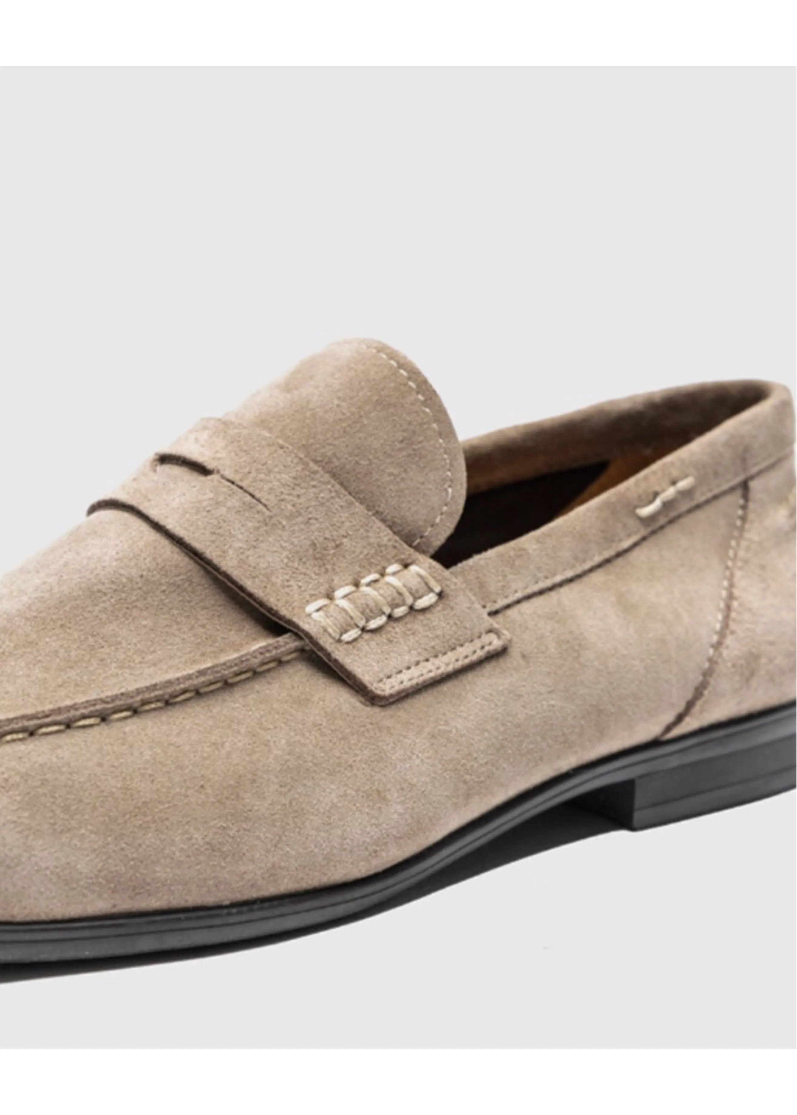Rodd and Gunn St. James Loafer | Sand