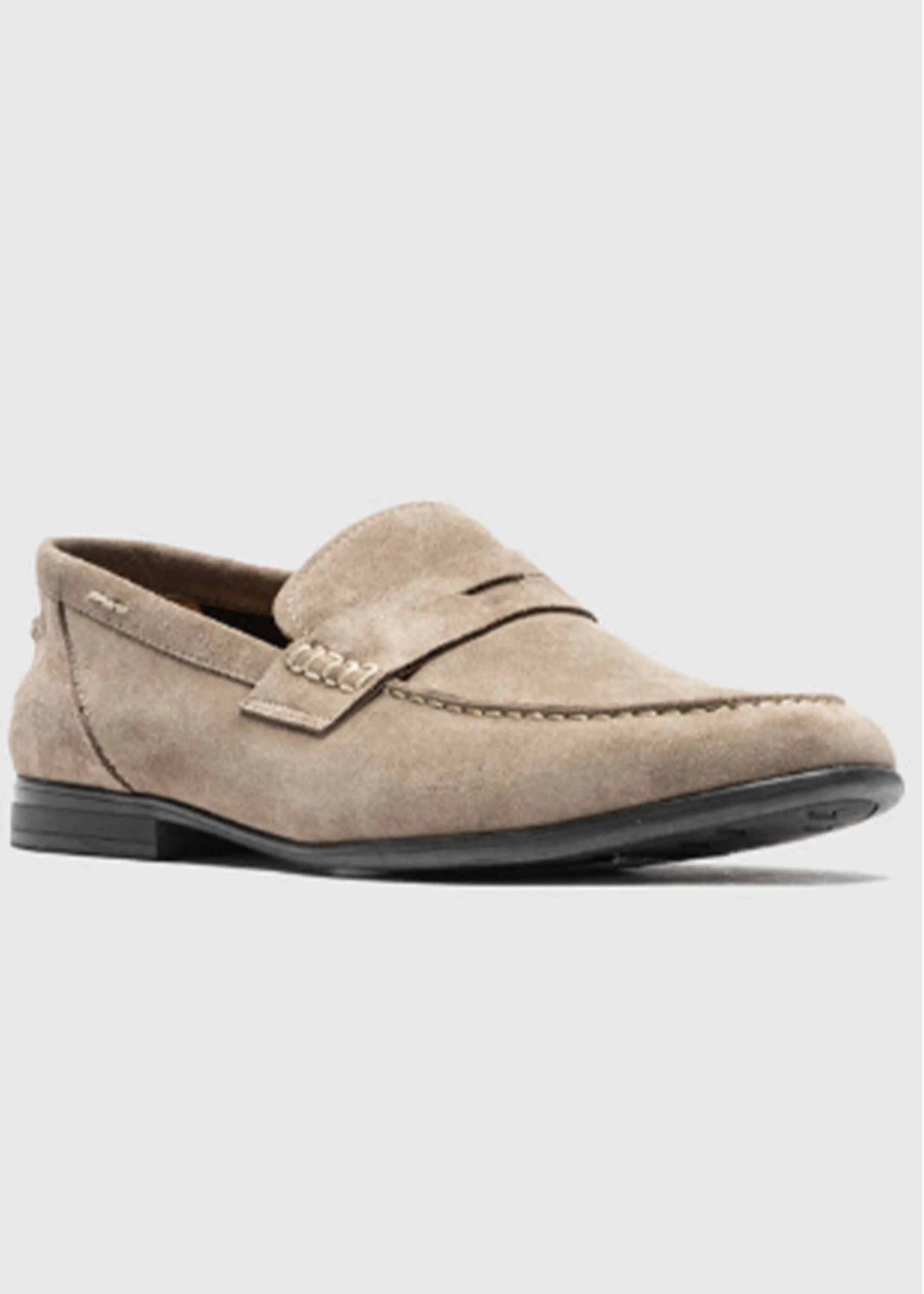 Rodd and Gunn St. James Loafer | Sand